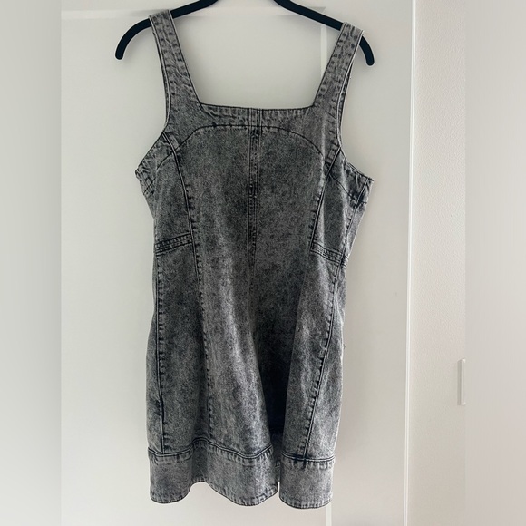 Free People Zip Front Faded Denim Jumper 8 - Picture 2 of 3